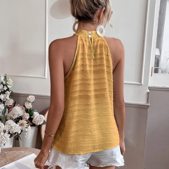 Boho Textured Minimalist Halter Top - Picture 5 of 14